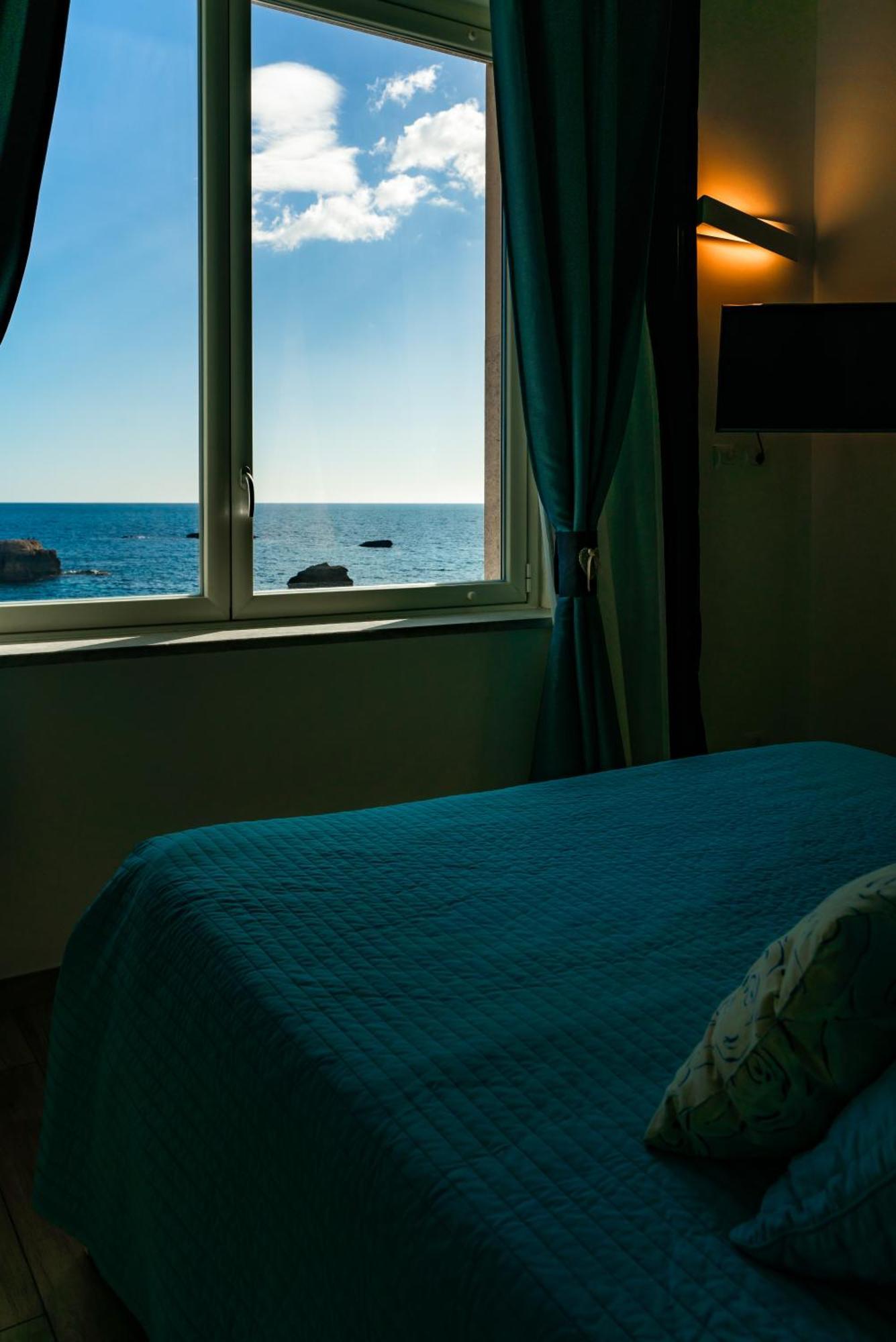 سيراكوزا Marlove Sea View المظهر الخارجي الصورة